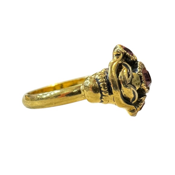 Avon | Romantic Heirloom Rhinestone Ring (9) - Picture 3 of 5